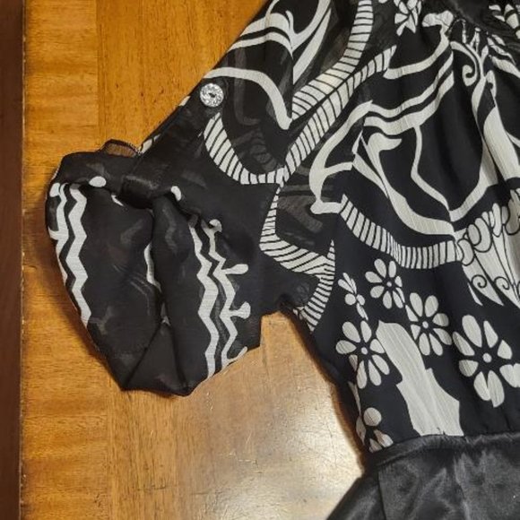 Rampage Chiffon and Satin Blouse - Picture 3 of 10